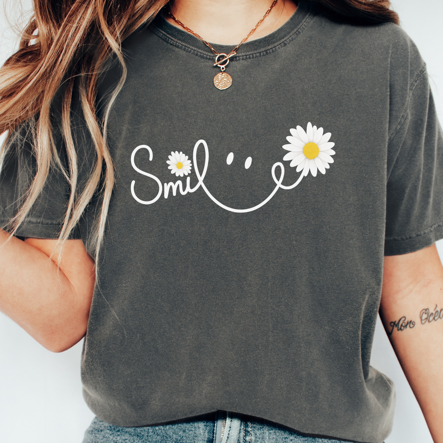 Smile Daisy T-shirt